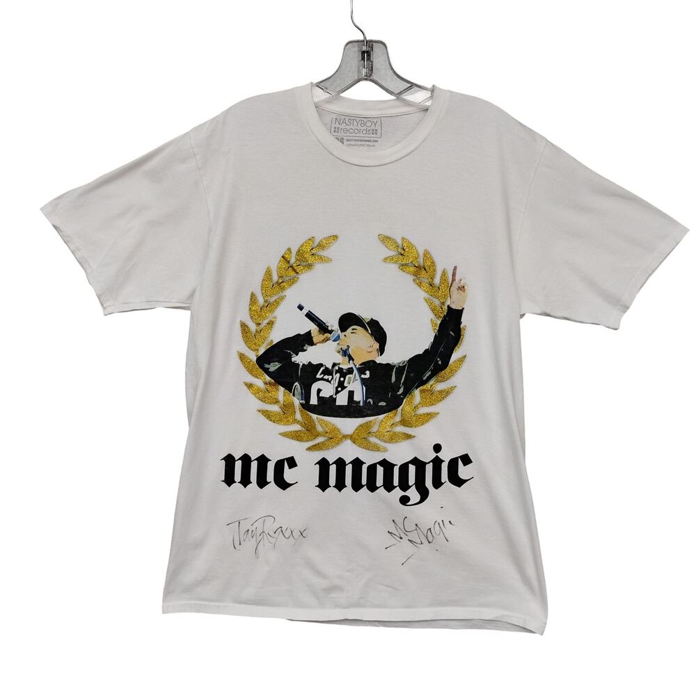 MC Magic Signed Graphic T-Shirt Size Medium Nastyboy Records White Short Sleeve